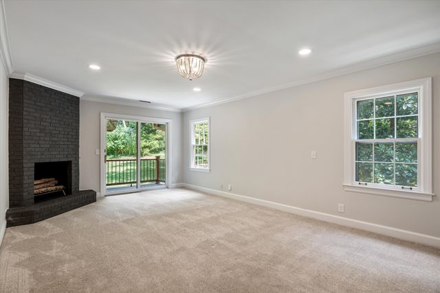 6001 Andover Dr, Nashville, TN 37215