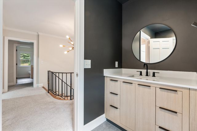6001 Andover Dr, Nashville, TN 37215