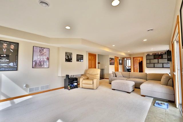 430 21st Street, Prairie Du Sac, WI 53578