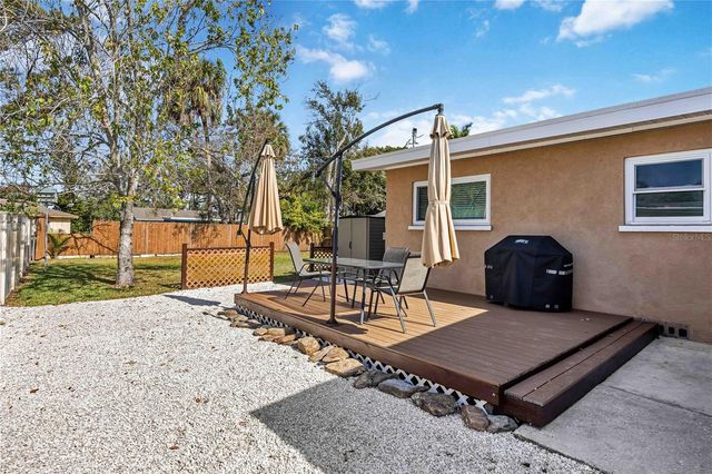 1915 3RD AVENUE E, Bradenton, FL 34208