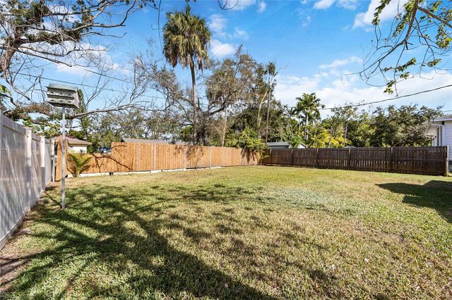 1915 3RD AVENUE E, Bradenton, FL 34208