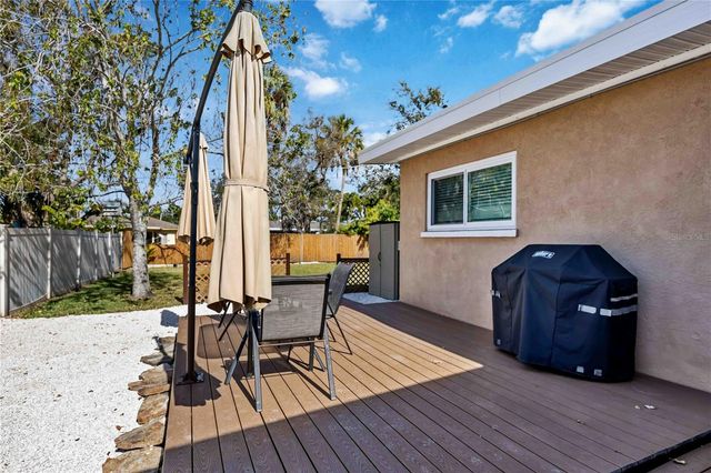 1915 3RD AVENUE E, Bradenton, FL 34208