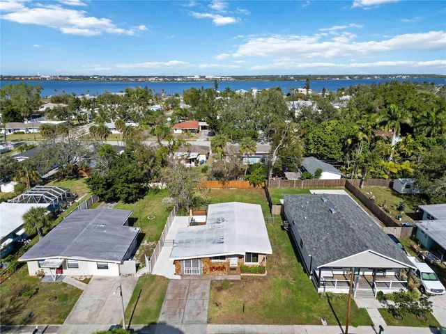 1915 3RD AVENUE E, Bradenton, FL 34208