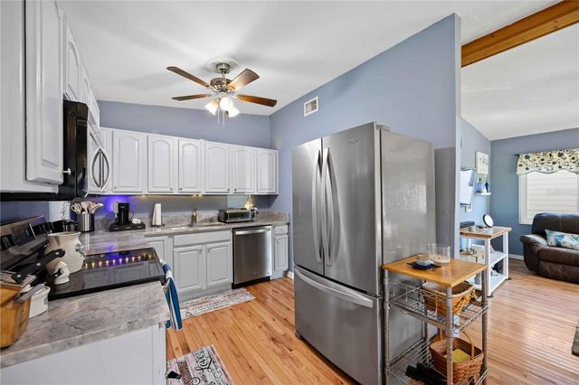 1915 3RD AVENUE E, Bradenton, FL 34208