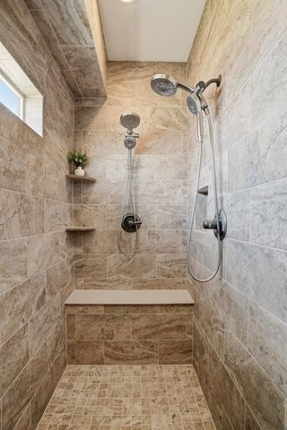 202 E Alexa Ct, Spokane, WA 99208