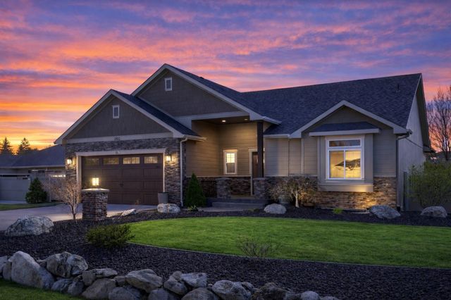 202 E Alexa Ct, Spokane, WA 99208