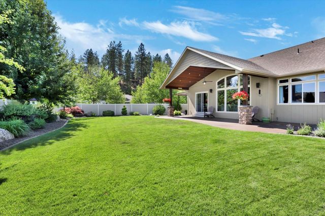 202 E Alexa Ct, Spokane, WA 99208