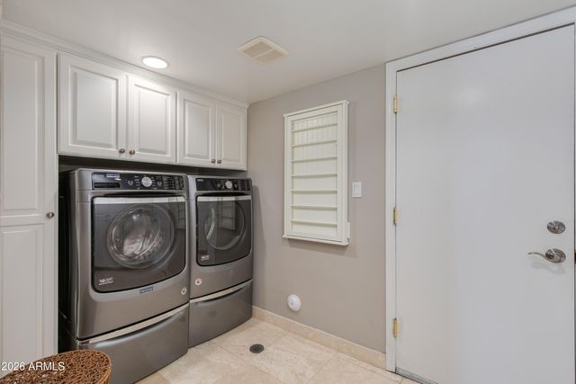 2737 E ARIZONA BILTMORE Circle 2, Phoenix, AZ 85016