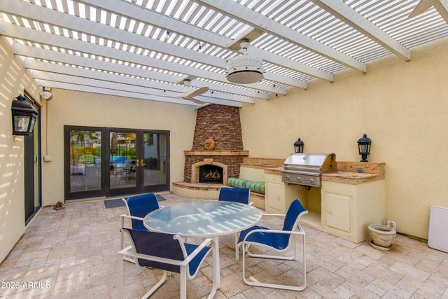 2737 E ARIZONA BILTMORE Circle 2, Phoenix, AZ 85016