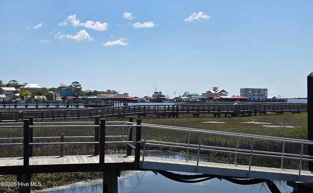 411 Nicks Way Unit B, Southport, NC 28461