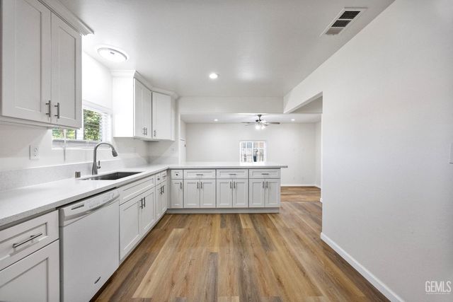 418 Olive Street, Bakersfield, CA 93304