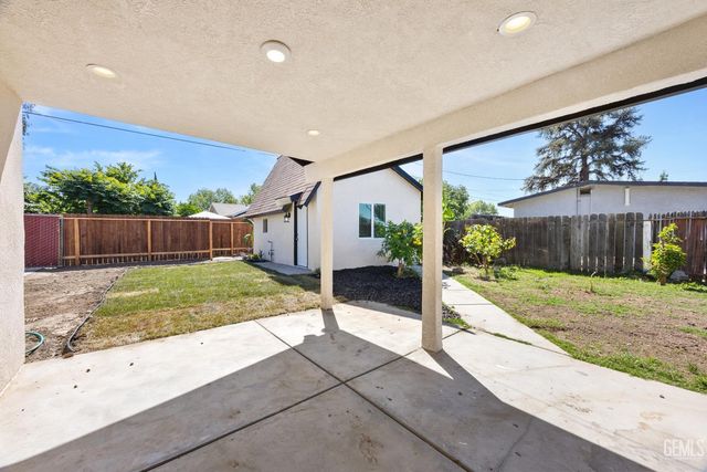 418 Olive Street, Bakersfield, CA 93304
