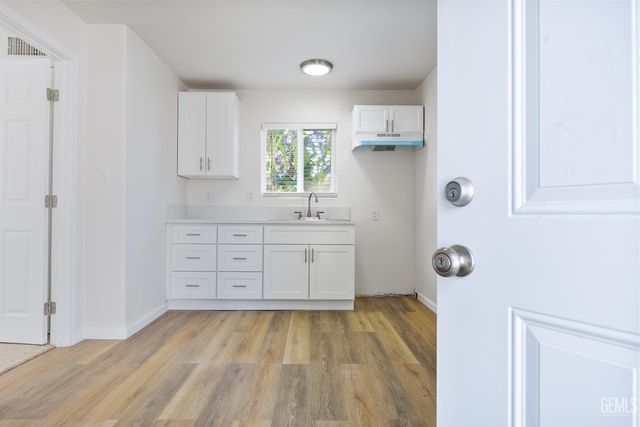 418 Olive Street, Bakersfield, CA 93304