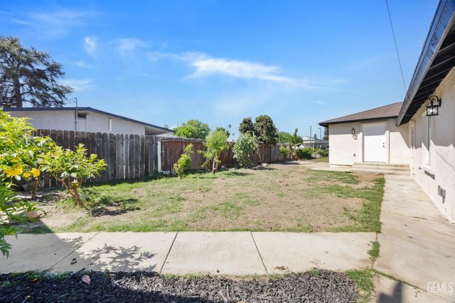 418 Olive Street, Bakersfield, CA 93304