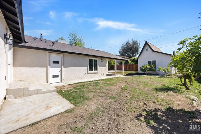 418 Olive Street, Bakersfield, CA 93304
