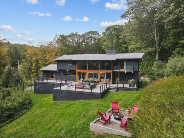 21 Black Spring Road, Pound Ridge, NY 10576