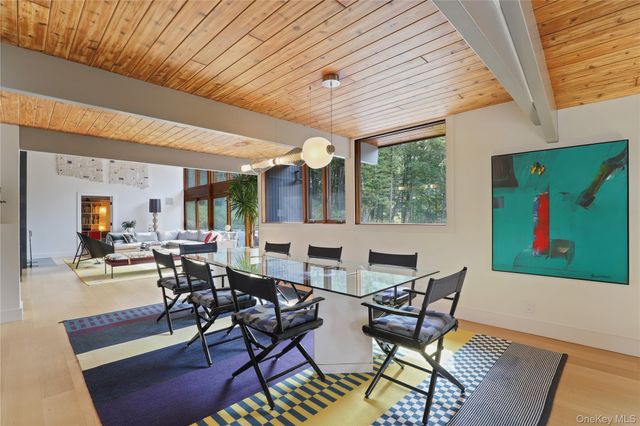 21 Black Spring Road, Pound Ridge, NY 10576