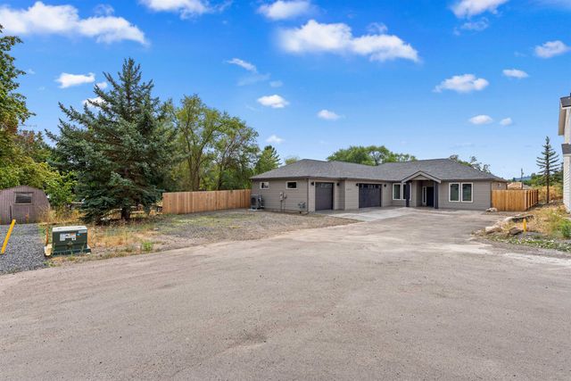 4217 N Locust Rd, Spokane, WA 99206