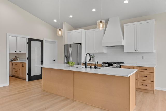 4217 N Locust Rd, Spokane, WA 99206