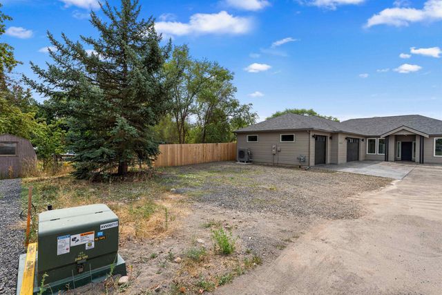 4217 N Locust Rd, Spokane, WA 99206