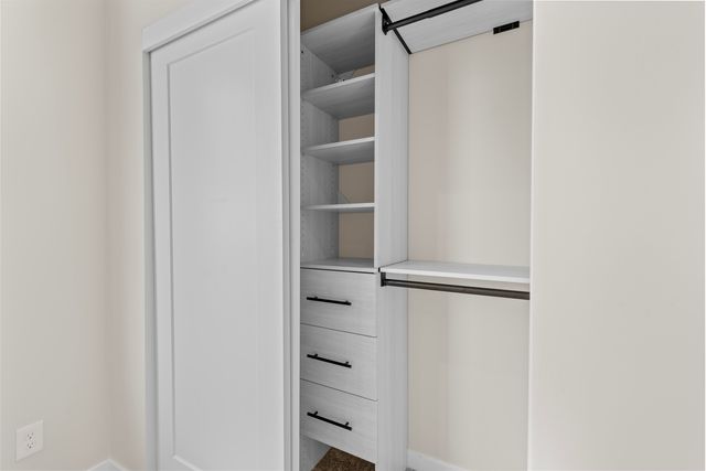 4217 N Locust Rd, Spokane, WA 99206