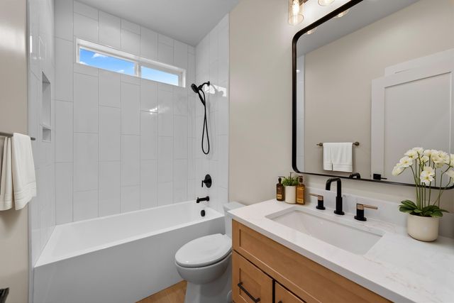 4217 N Locust Rd, Spokane, WA 99206