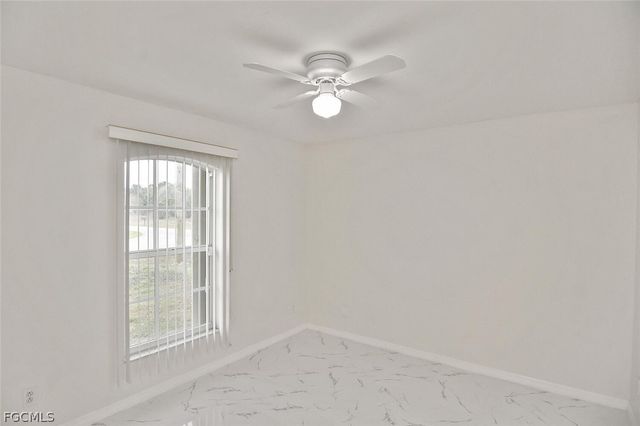 530 Peerless CIR, Lehigh Acres, FL 33974