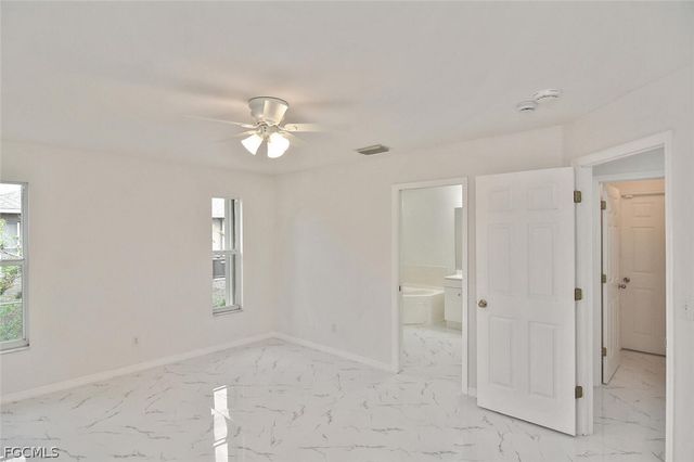 530 Peerless CIR, Lehigh Acres, FL 33974