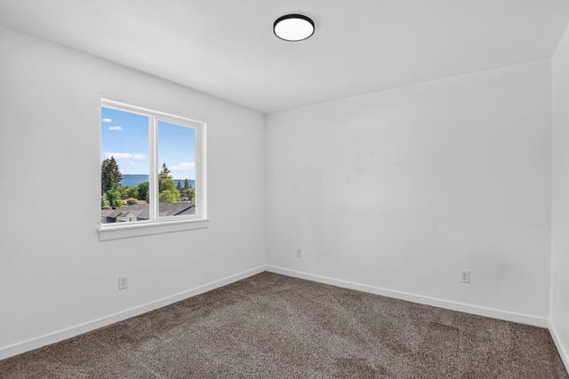 11728 E Alki Ave, Spokane Valley, WA 99206