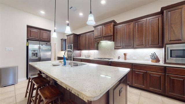 16826 E Green Ripple Circle, Cypress, TX 77433