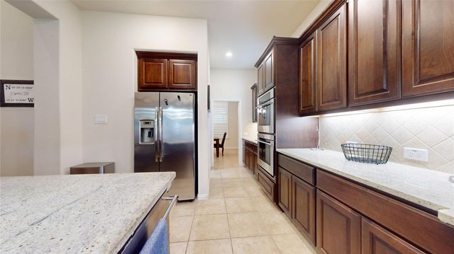 16826 E Green Ripple Circle, Cypress, TX 77433