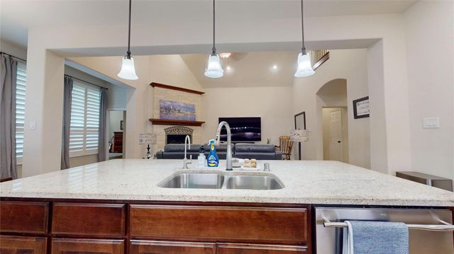16826 E Green Ripple Circle, Cypress, TX 77433
