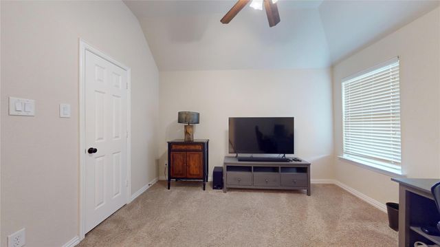 16826 E Green Ripple Circle, Cypress, TX 77433