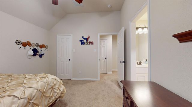 16826 E Green Ripple Circle, Cypress, TX 77433
