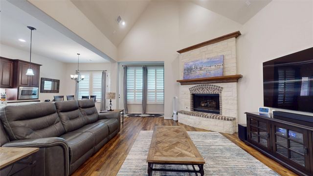 16826 E Green Ripple Circle, Cypress, TX 77433