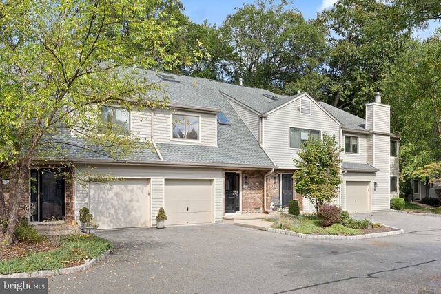21 SPRUCE RUN, Ramsey, NJ 07446