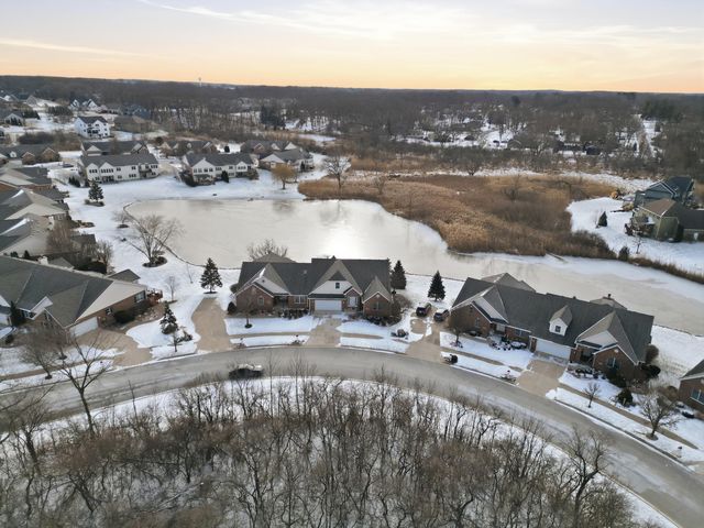 964 Ryan Court, Crown Point, IN 46307