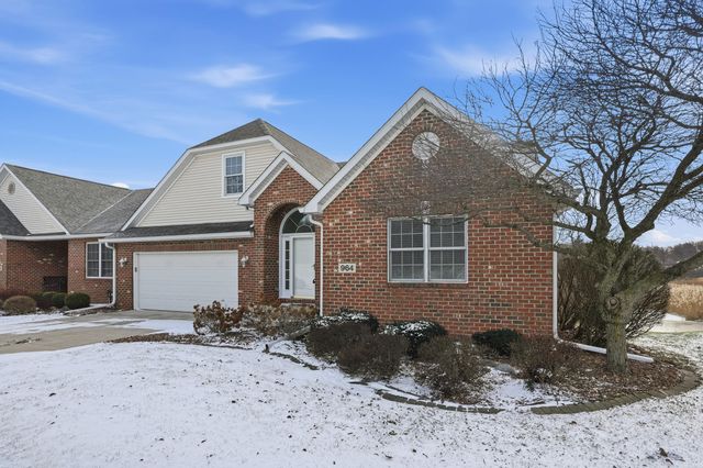 964 Ryan Court, Crown Point, IN 46307