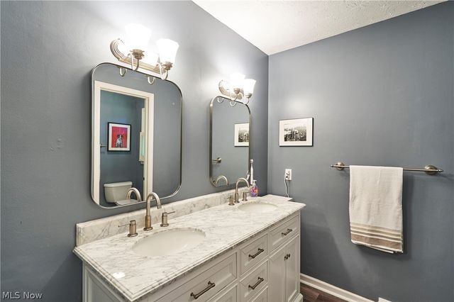 3447 Tennyson Drive, Fairlawn, OH 44333