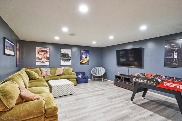 3447 Tennyson Drive, Fairlawn, OH 44333