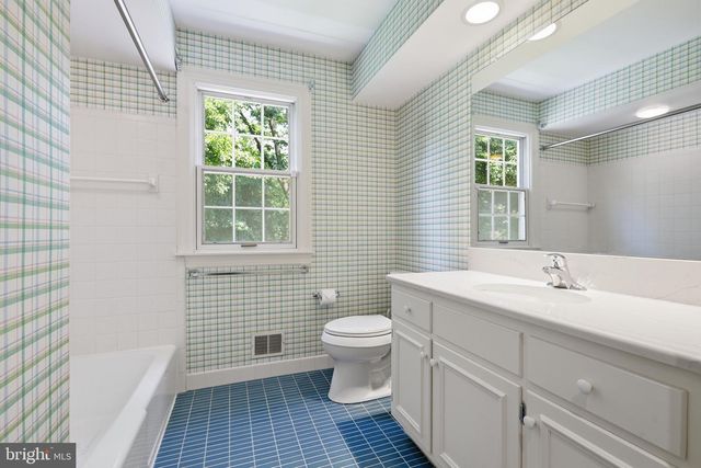 901 BARLEY DR, Greenville, DE 19807