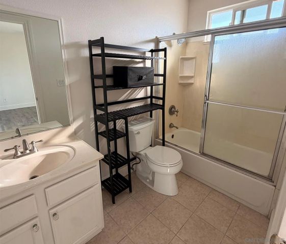 905 E 4th Street 6, National City, CA 91950