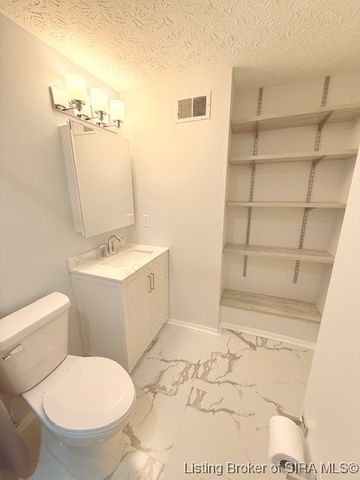 2116 W State Road 56, Scottsburg, IN 47170