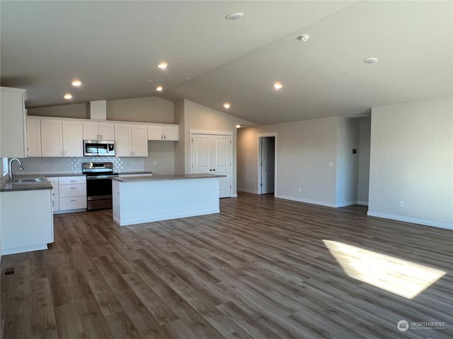 515 W Bufflehead Boulevard, Moses Lake, WA 98837