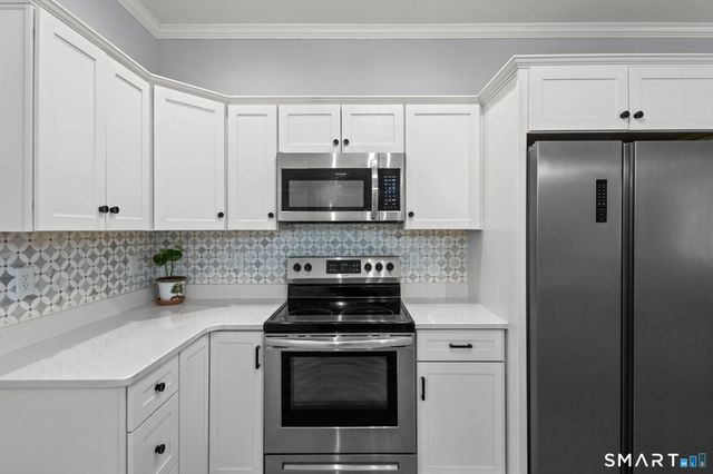 8 Grace Lane 8, Plainfield, CT 06354