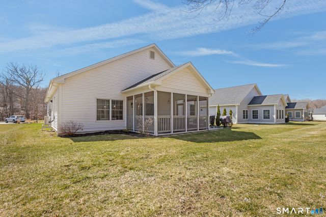 8 Grace Lane 8, Plainfield, CT 06354