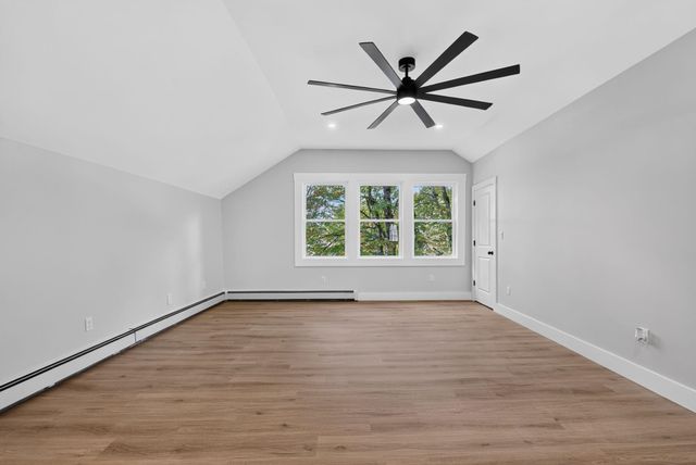 80 East Road, Atkinson, NH 03811