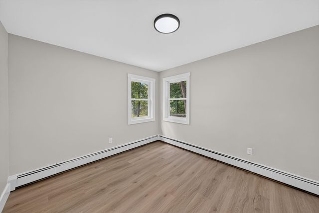 80 East Road, Atkinson, NH 03811