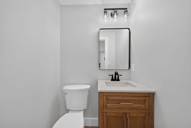 80 East Road, Atkinson, NH 03811