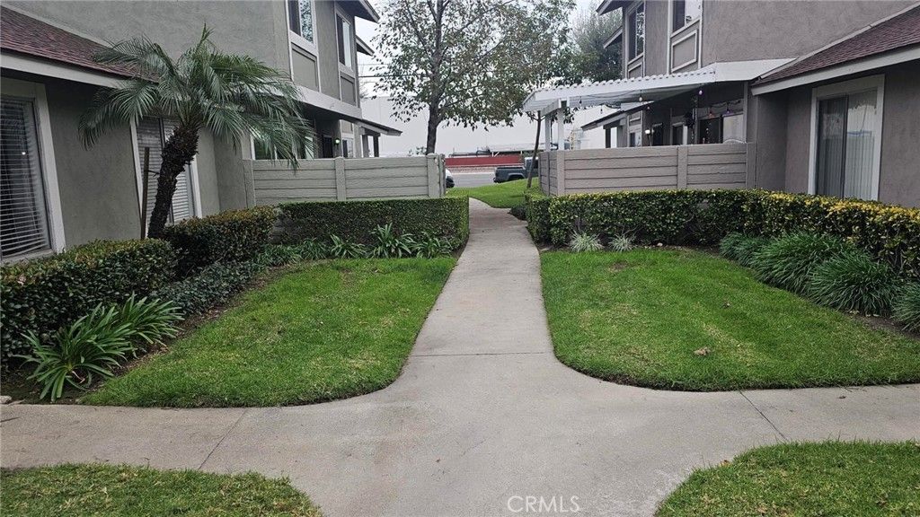 5428 E Snow Wood D, Anaheim, CA 92807